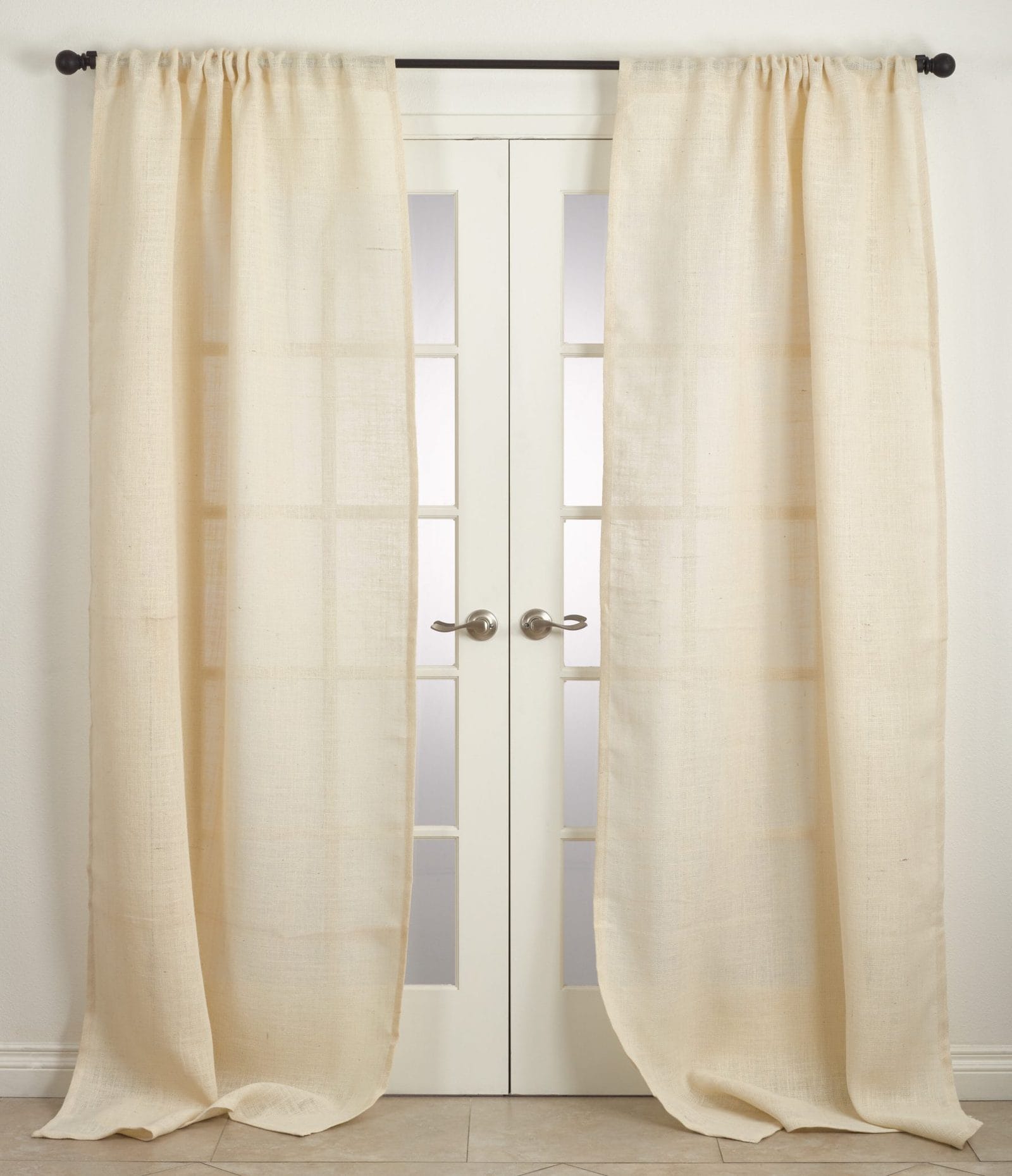 17 Amazing And Unique Curtain Ideas For Large Windows