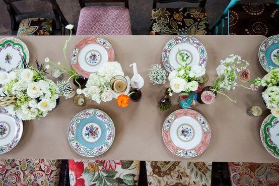 How to Set a Dining Table - Fast, Chic Table Setting ...