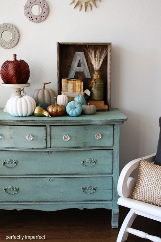 The Beginner's Guide To Painting Furniture With Chalk Paint - Small Stuff  Counts