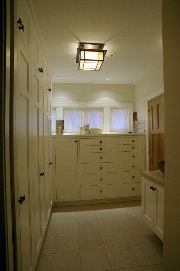 11 Ways to Get More Natural Light to Dark RoomsDecorated Life