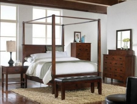 four poster bed