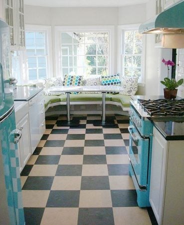 diner style kitchen decor