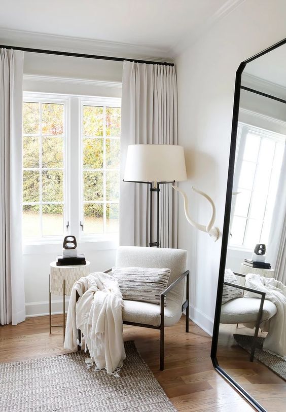 Arranging Bedroom Mirrors Will Give, Where To Put Full Length Mirror In Small Bedroom