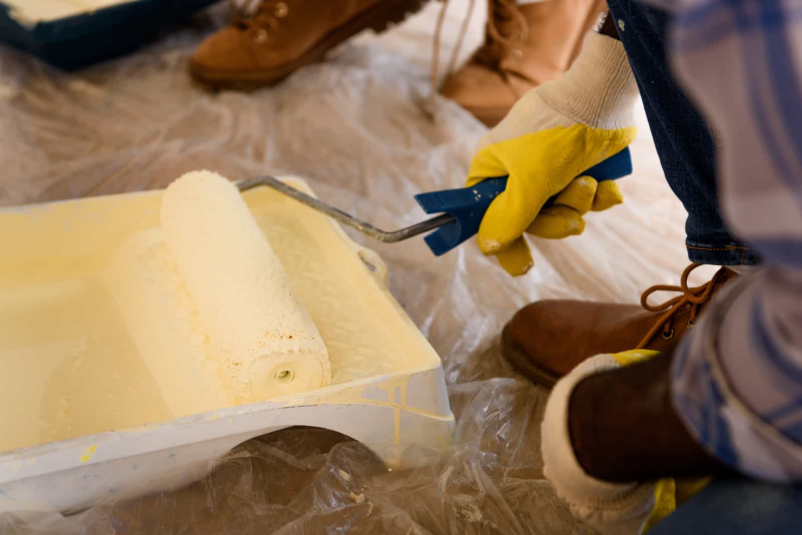 5 Best Paints for Basement Floor in 2024 (+ Painting Tips)