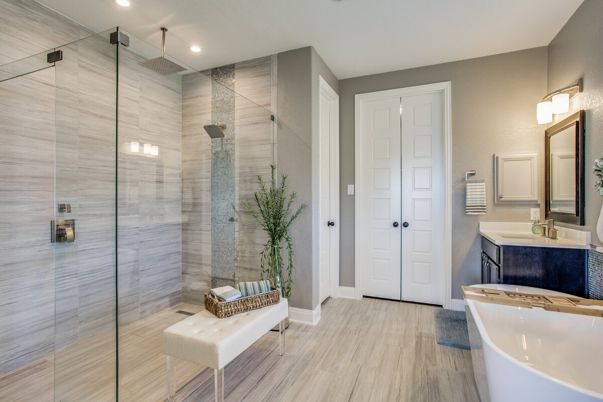 22 Inspiring Walk In Shower Ideas For 2021, Bathroom Shower Tile Designs 2021