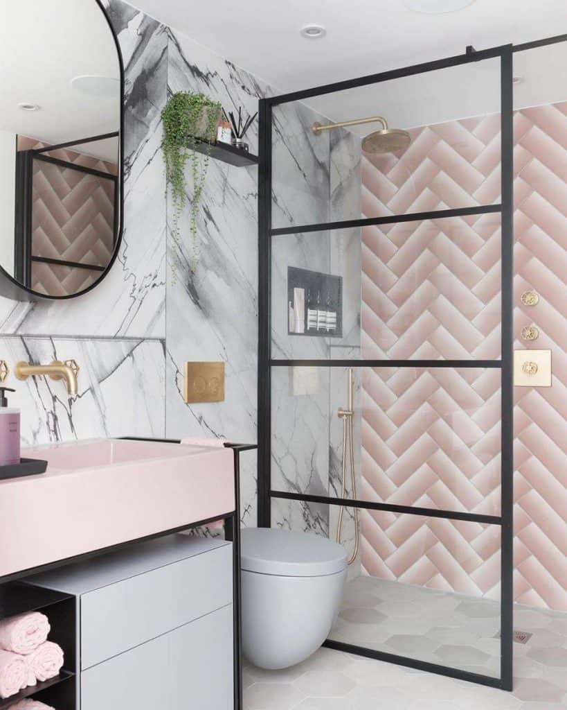 Stand Out With a Pink Chevron Style