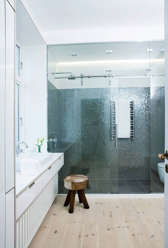 Get a Metallic Look With Shiny Tiles