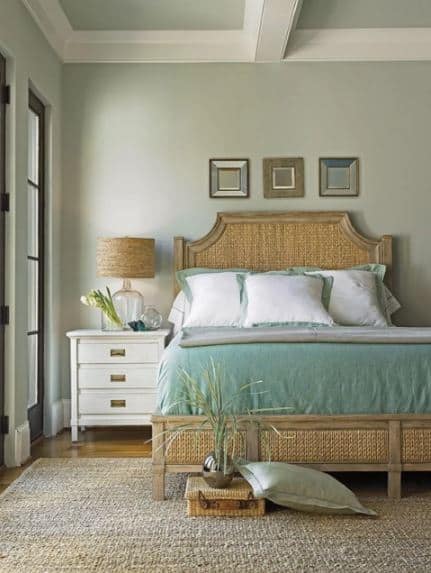 Coastal Decorating Themes / 30 Ideas For A Beach Inspired Bedroom - Get inspired by coastal decor.