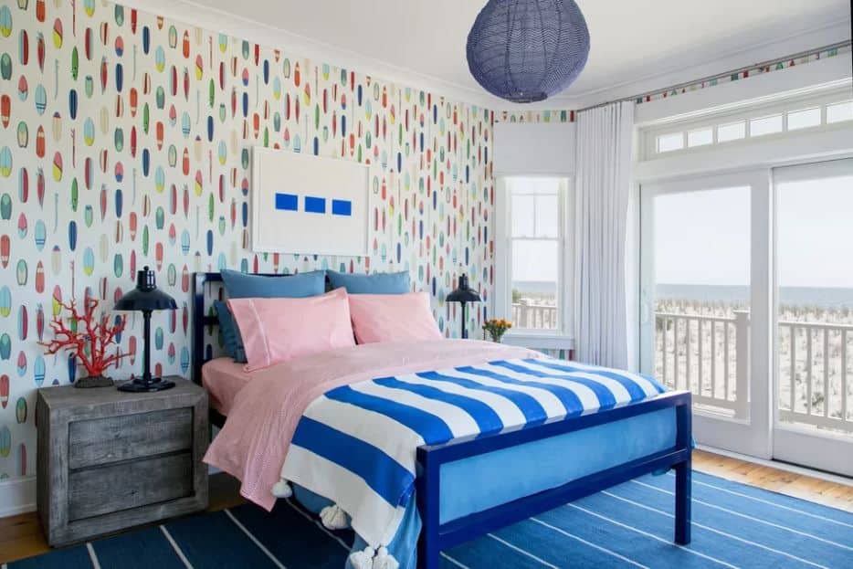 Decorate in Bright Colors to Make the Room Pop