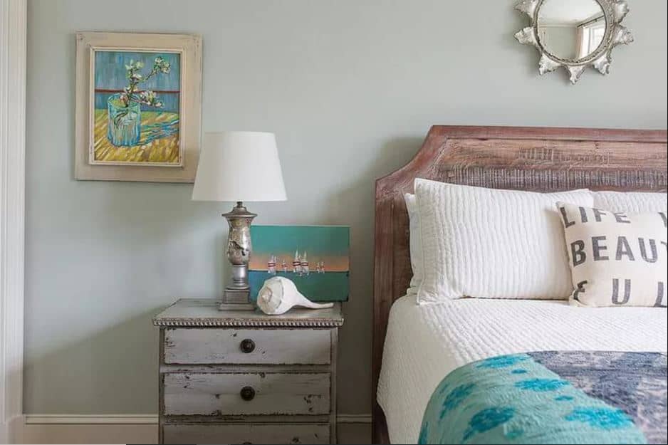 A Distressed Look Works Well For the Coastal Theme