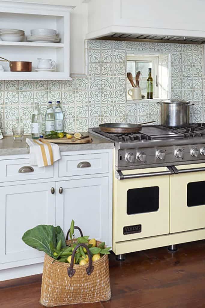 Use Retro Appliances for a Truly Vintage Feel