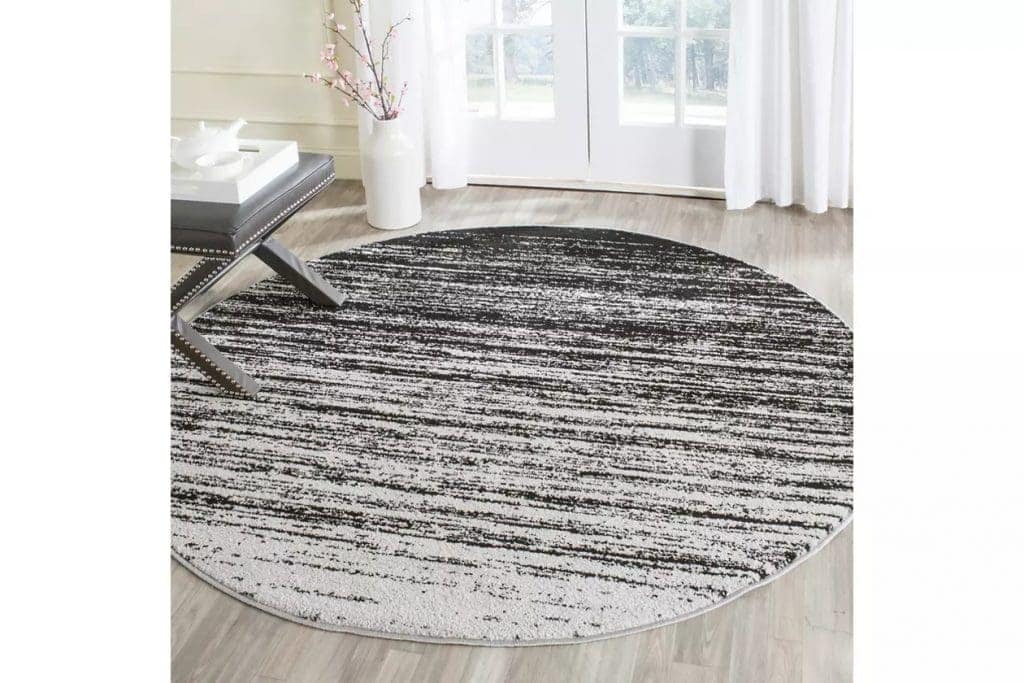 Coloque una alfombra redonda en la esquina de la cocina