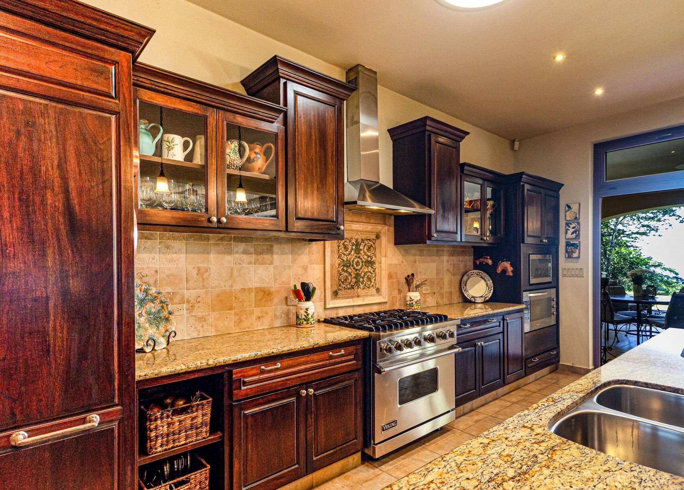 14 Go for an Earthy Tiled Backsplash