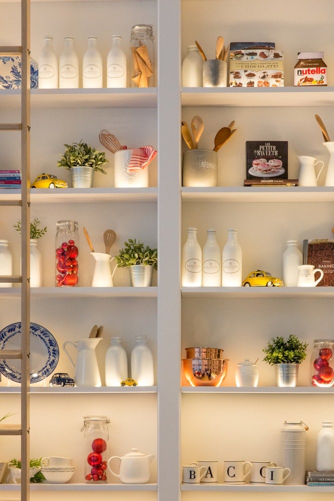 25 Walk In Pantry Organization Ideas To Help You Keep Things Tidy