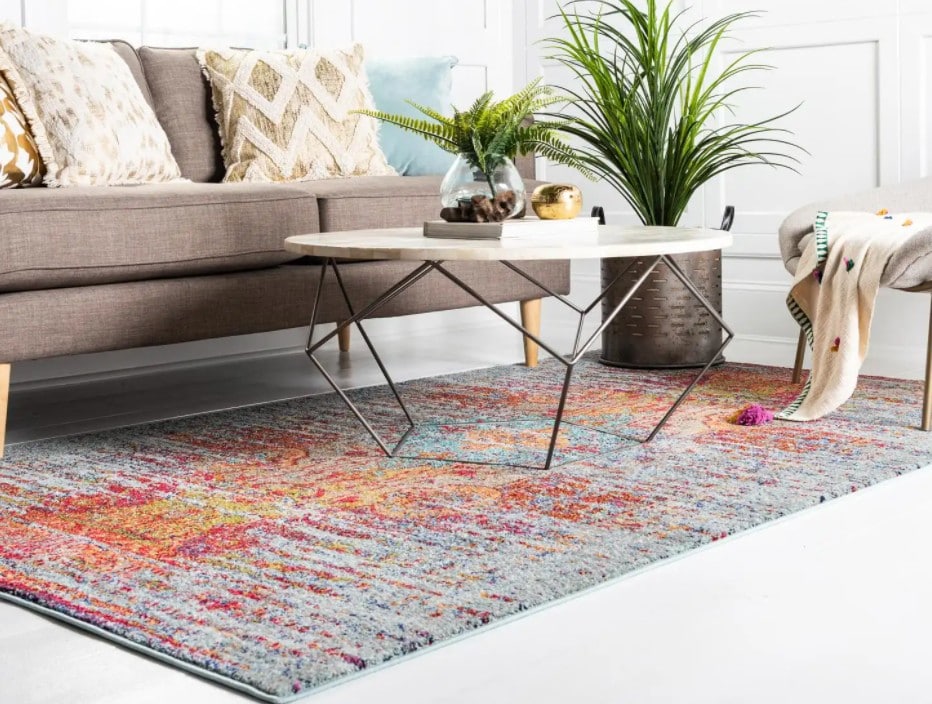 25 Gorgeous Rugs That Go With Grey Couches, What Color Area Rug With Charcoal Gray Couch
