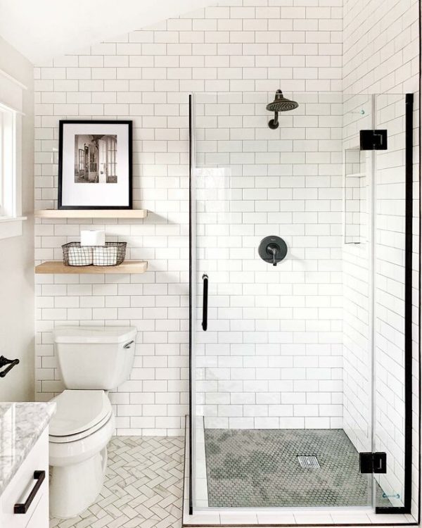 30 Stylish & Creative Narrow Bathroom Ideas