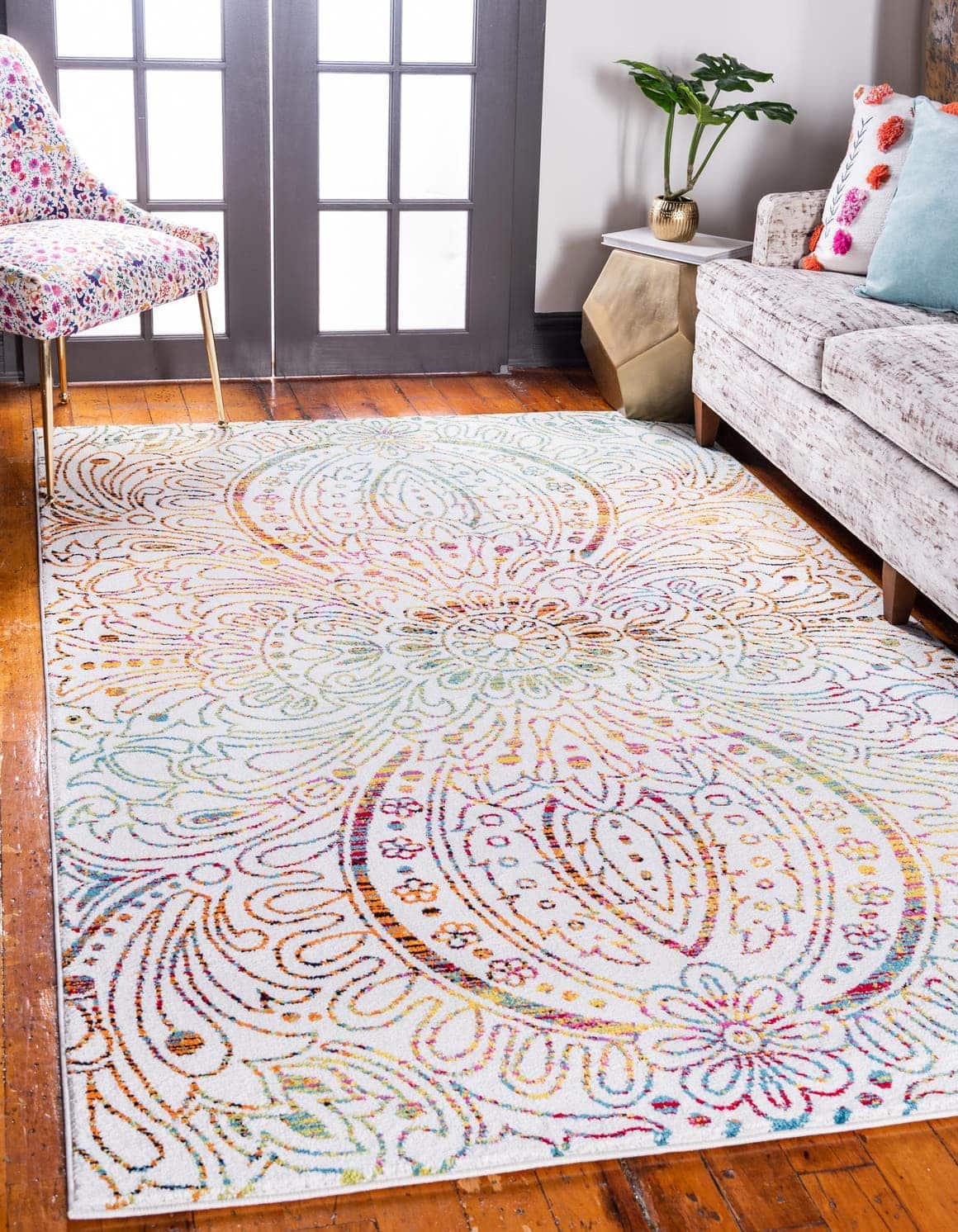 25 Gorgeous Rugs That Go With Grey Couches