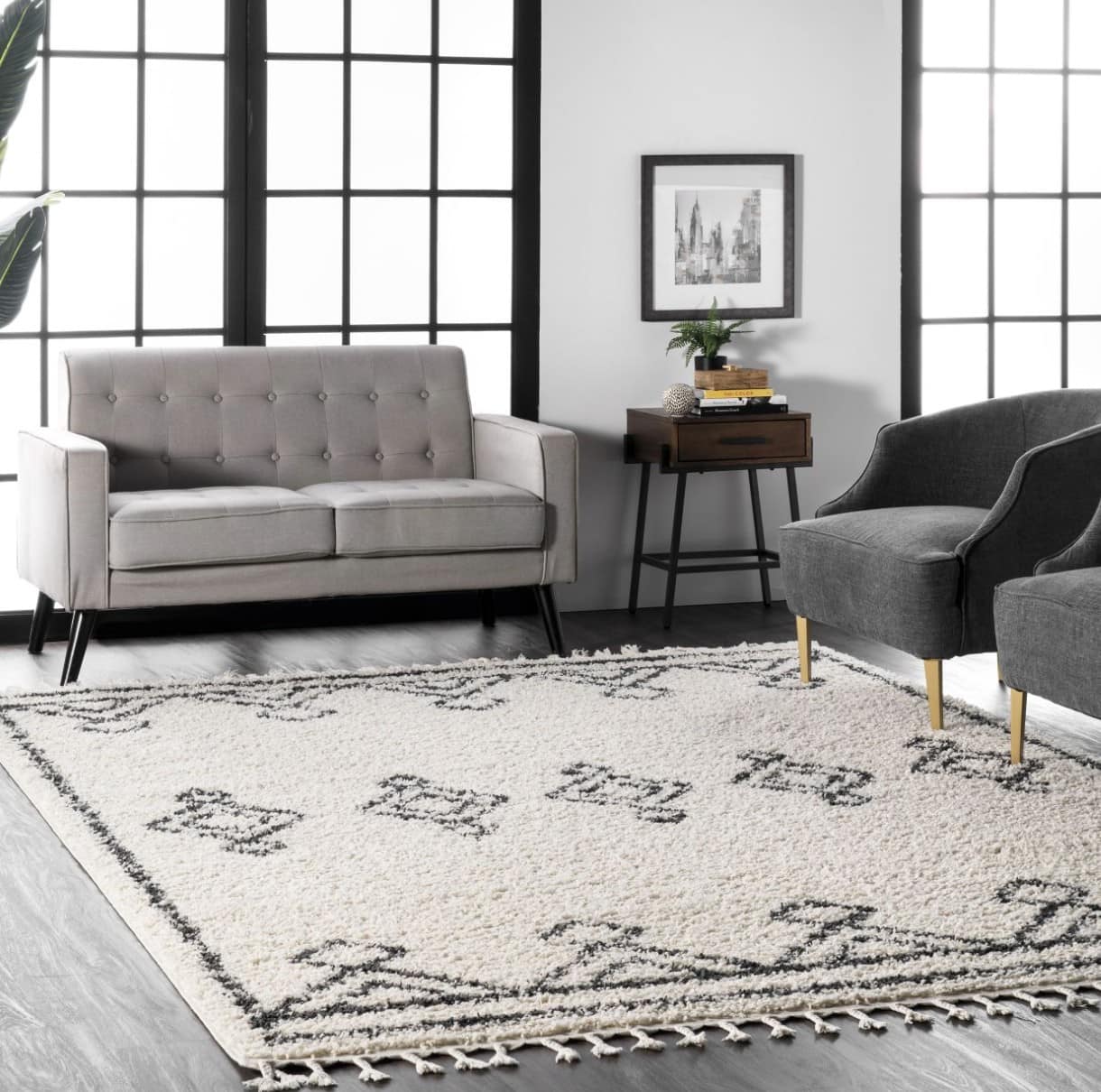 25 Gorgeous Rugs That Go With Grey Couches