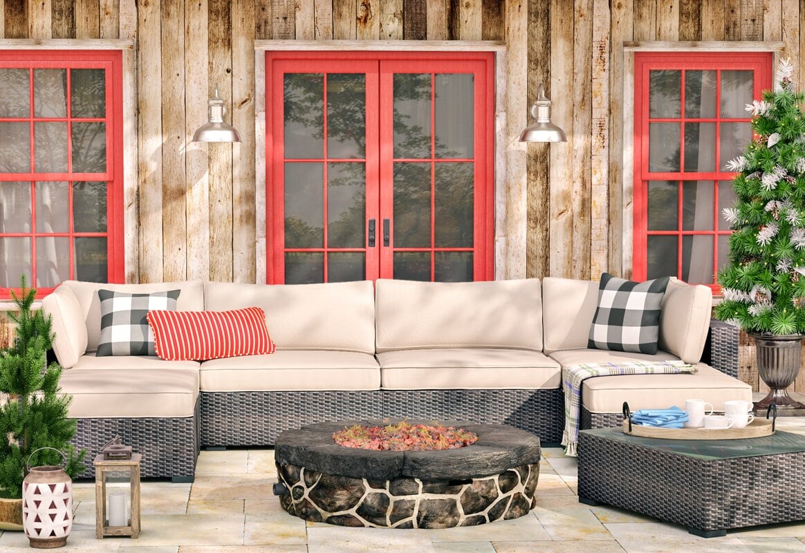 <strong>Keep Things Simple With Firepit and Couch</strong>