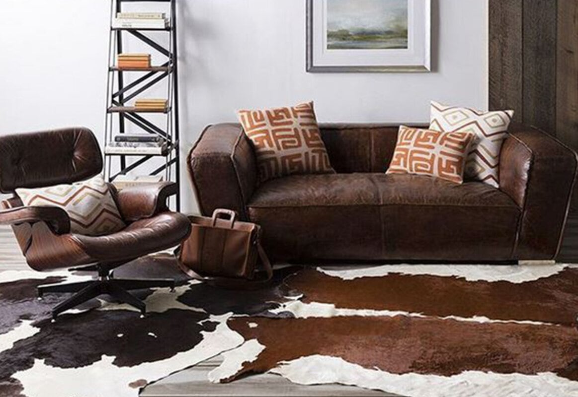 What Color Rug With Dark Brown Leather Couch