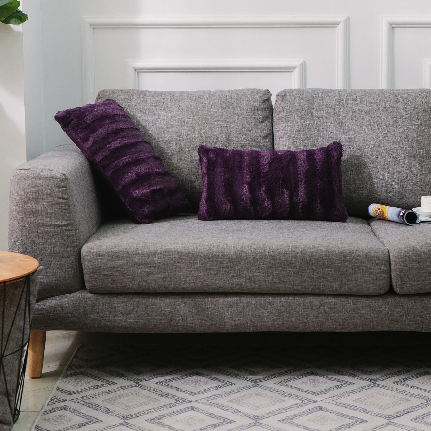 21 Stylish Throw Pillow Ideas For Grey Couches   8 Grey Couch With Purple Throw Pillows 