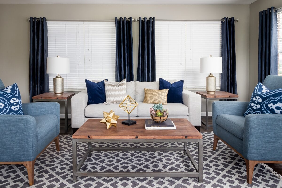15 Blue And Grey Living Room Ideas, Dark Blue Living Room Grey Sofa