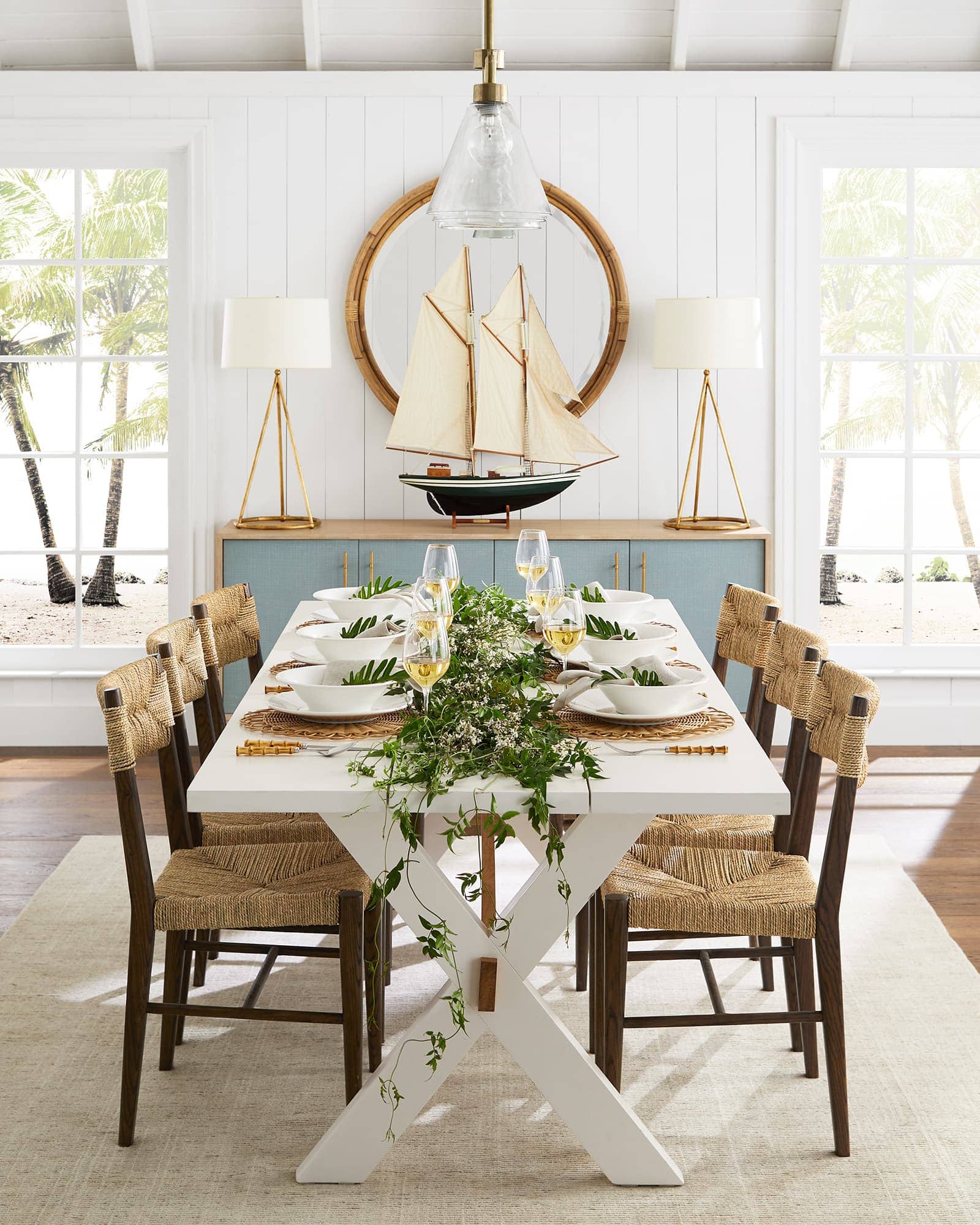 16 Best Farmhouse Dining Tables