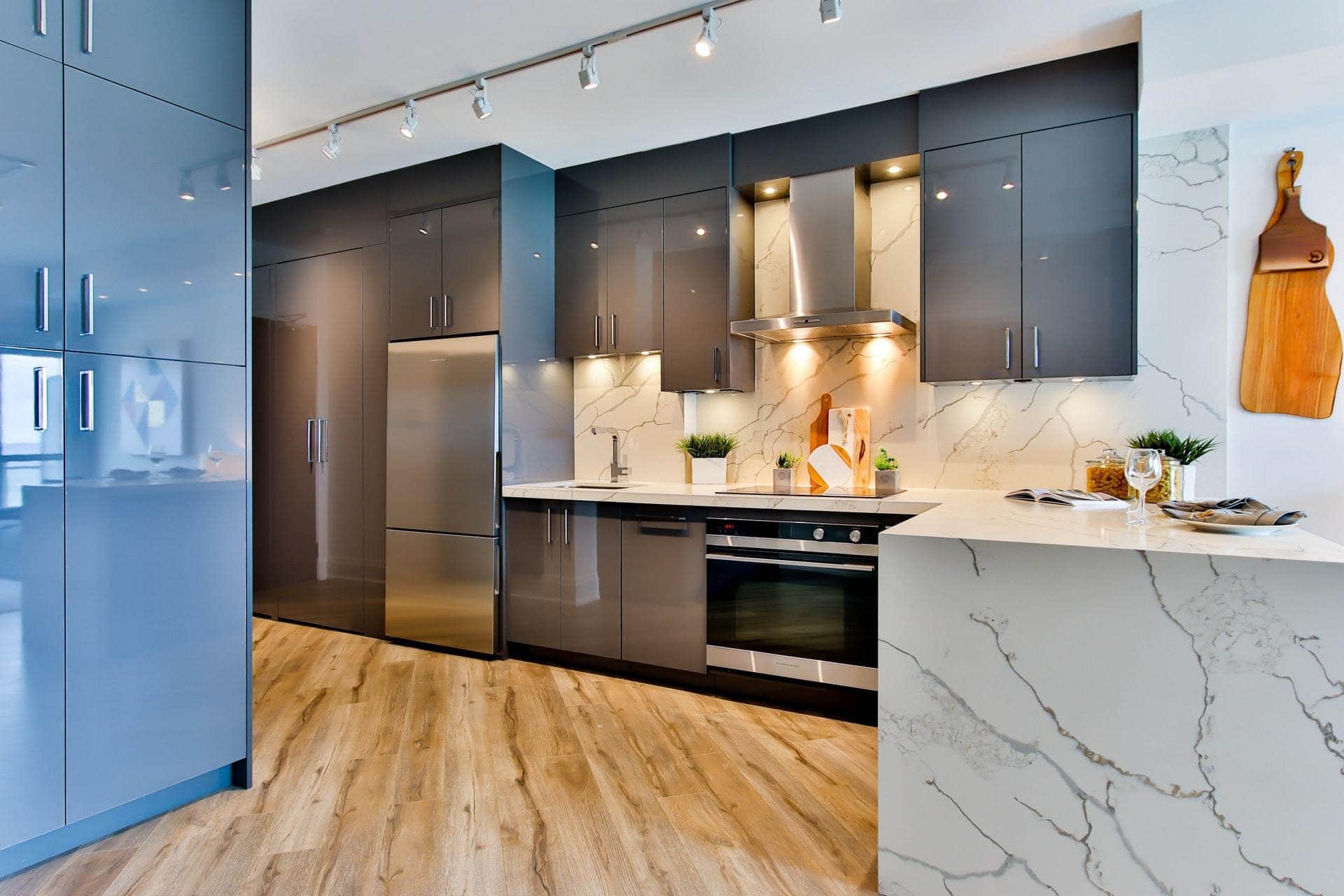 Sleek Dark Surfaces With Marble