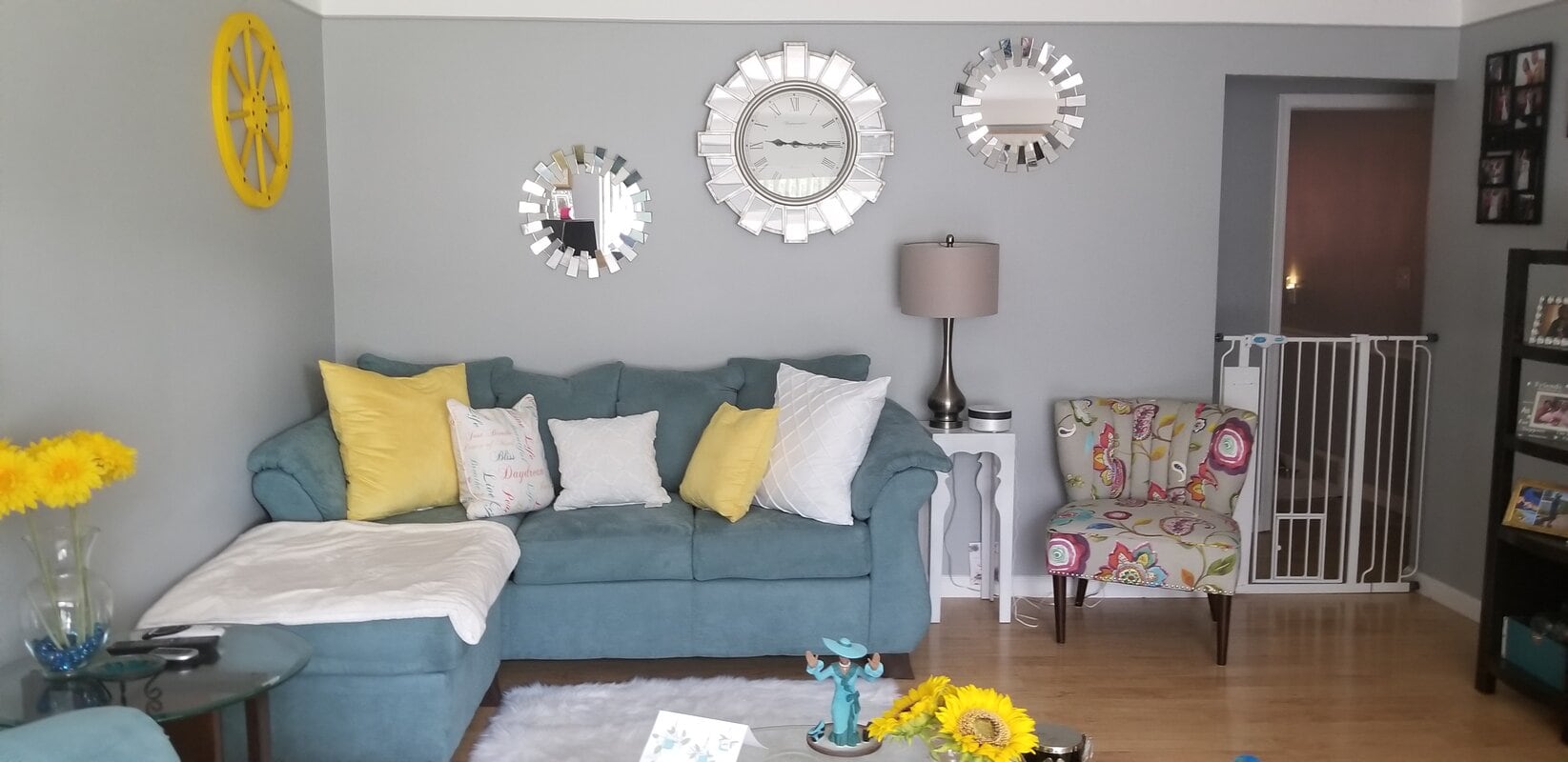 Light grey and teal living deals room