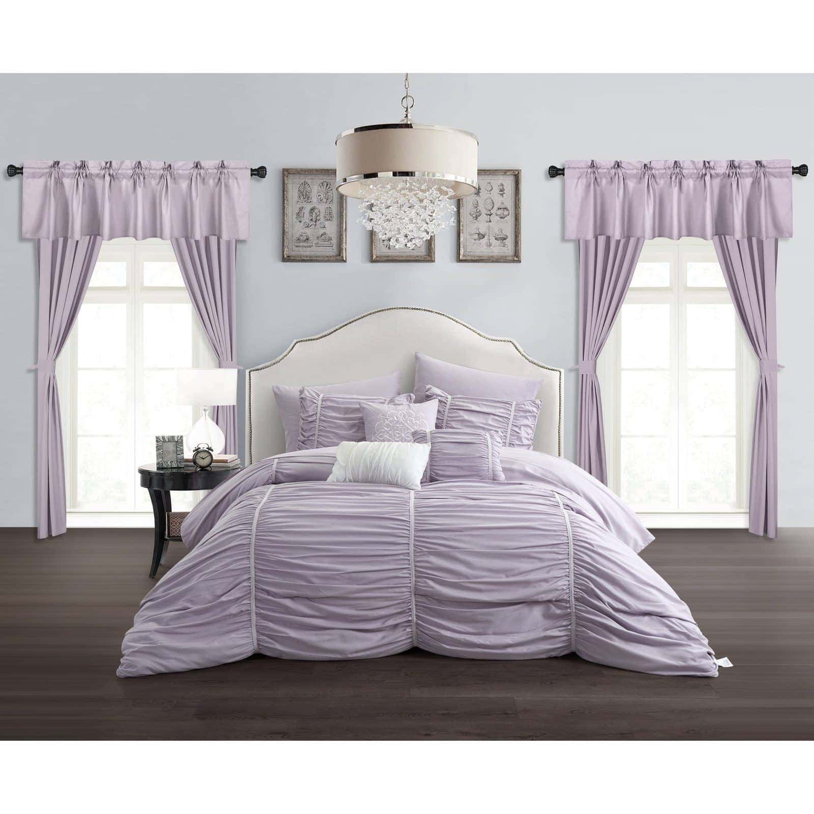 Create a Traditional Look With Matching Comforter and Drapes