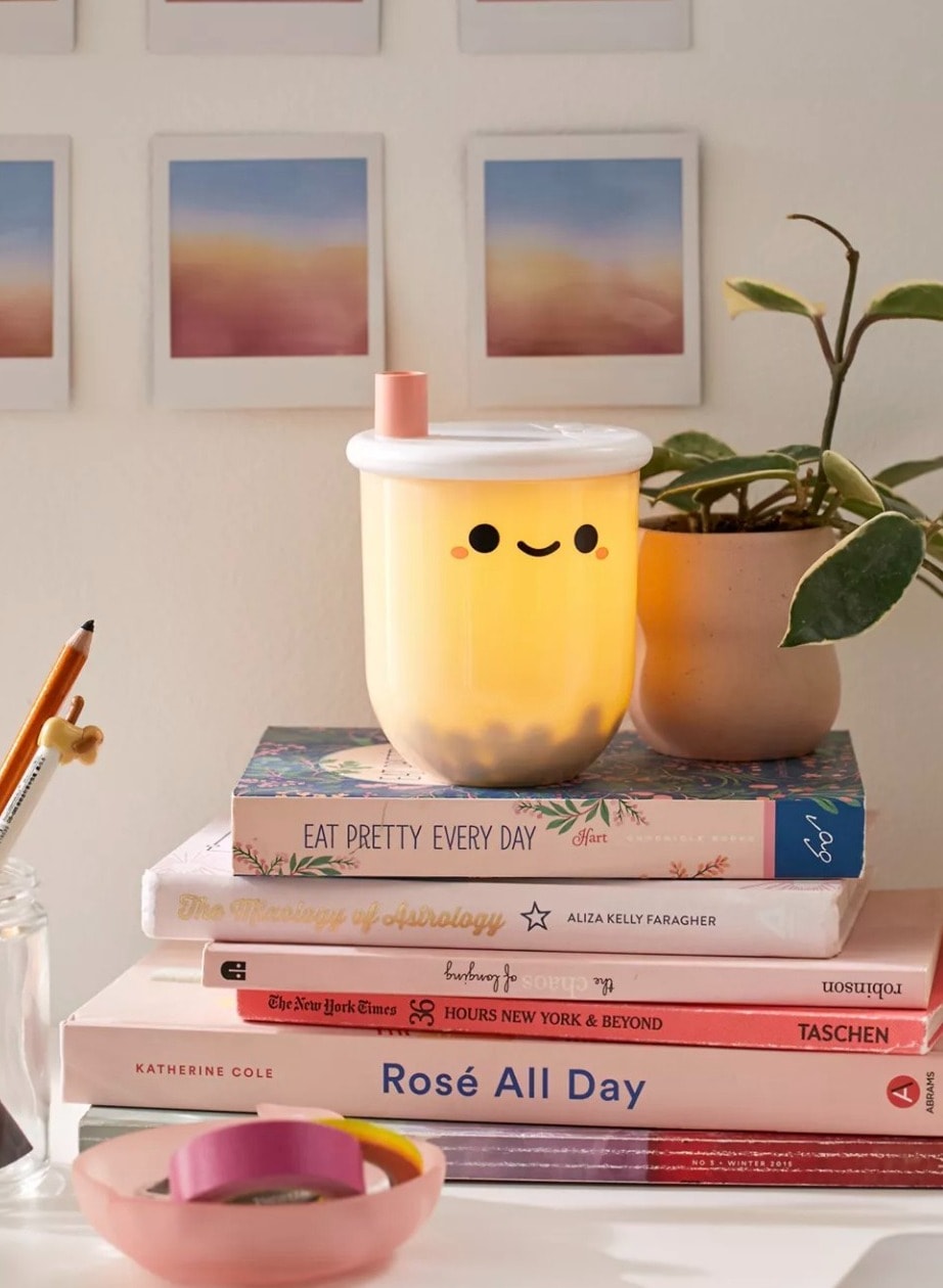 Make Friends with this Adorable Boba Tea Light