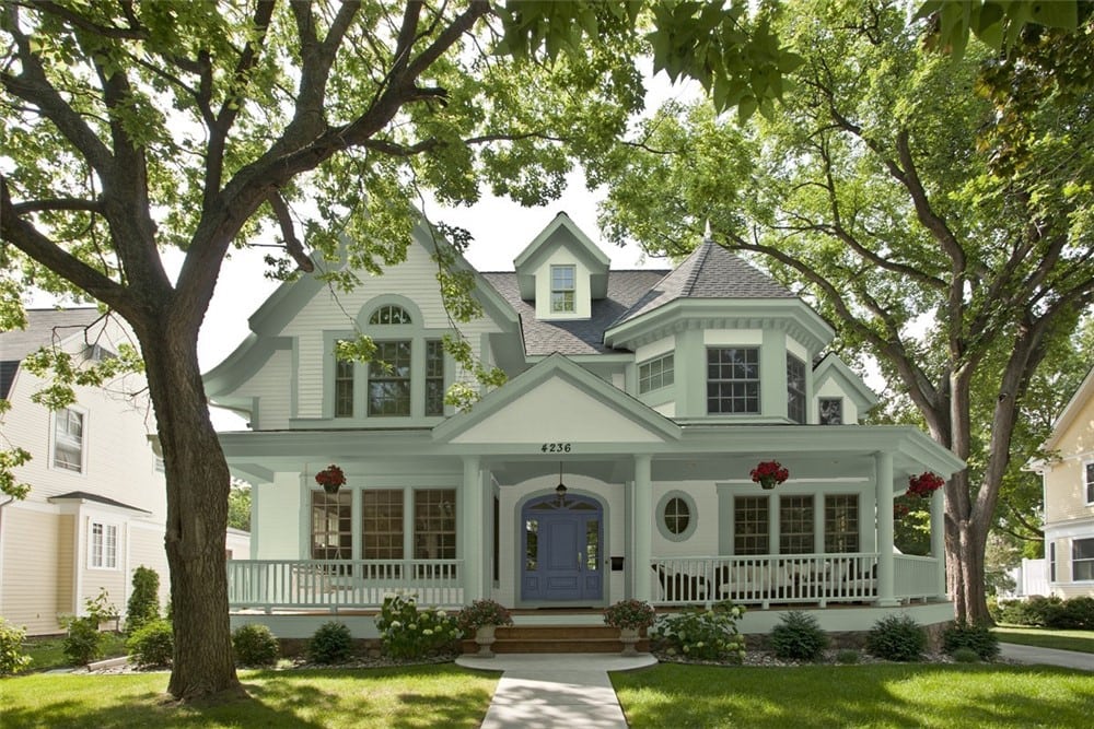 4 Exterior in Saybrooke Sage by Benjamin Moore