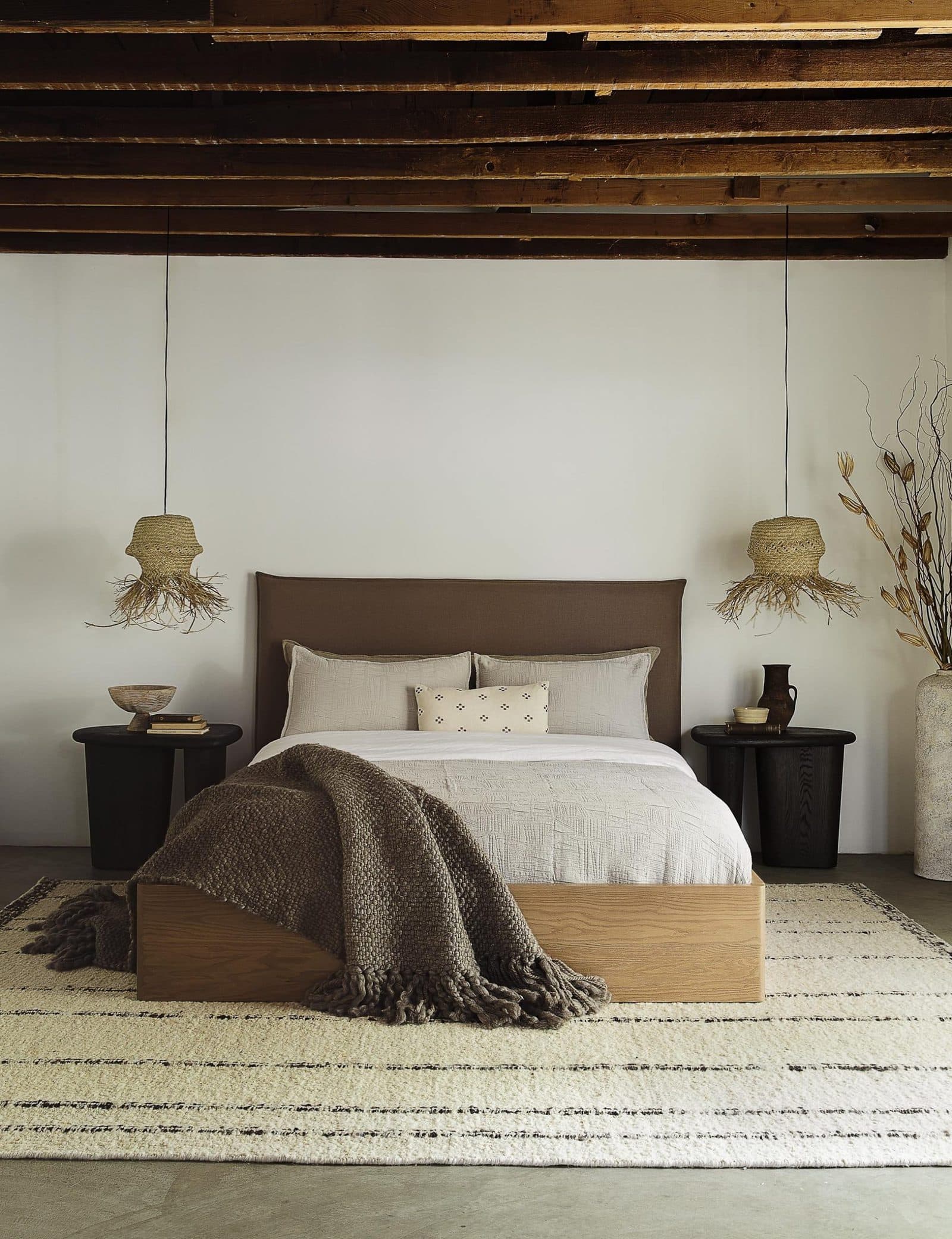 Turn Up the Warmth with a Two-Toned Bed