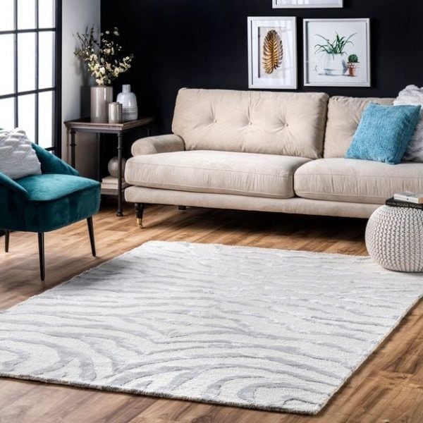What Color Rug Goes With a Beige Couch - 15 Ideas