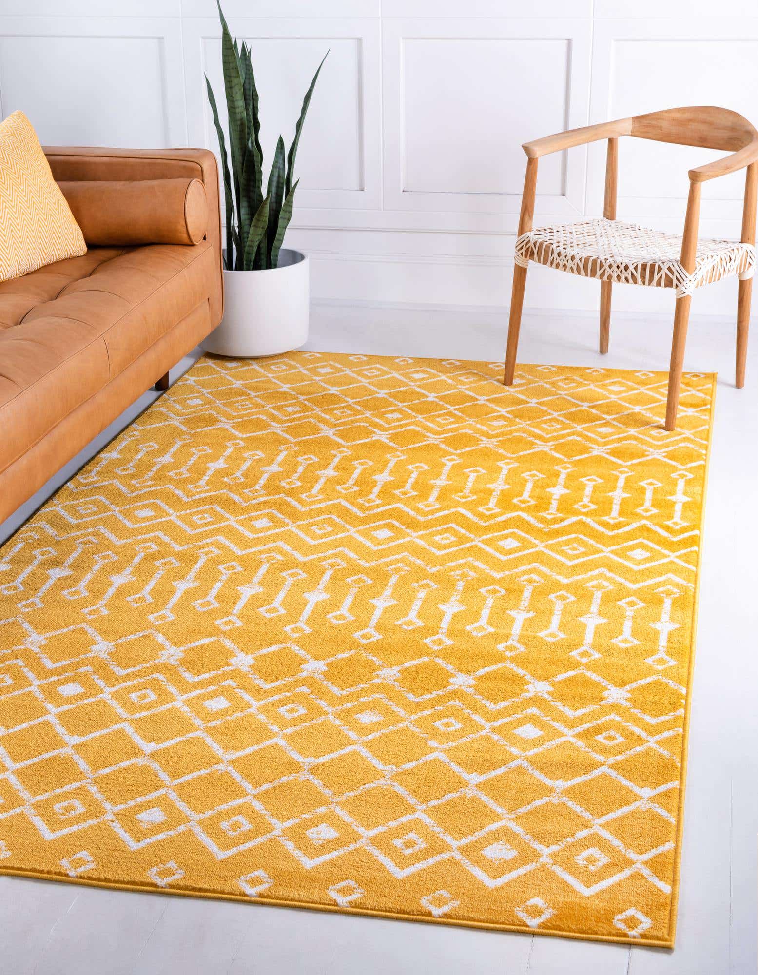 Go for Geometrics in Gorgeous Yellow