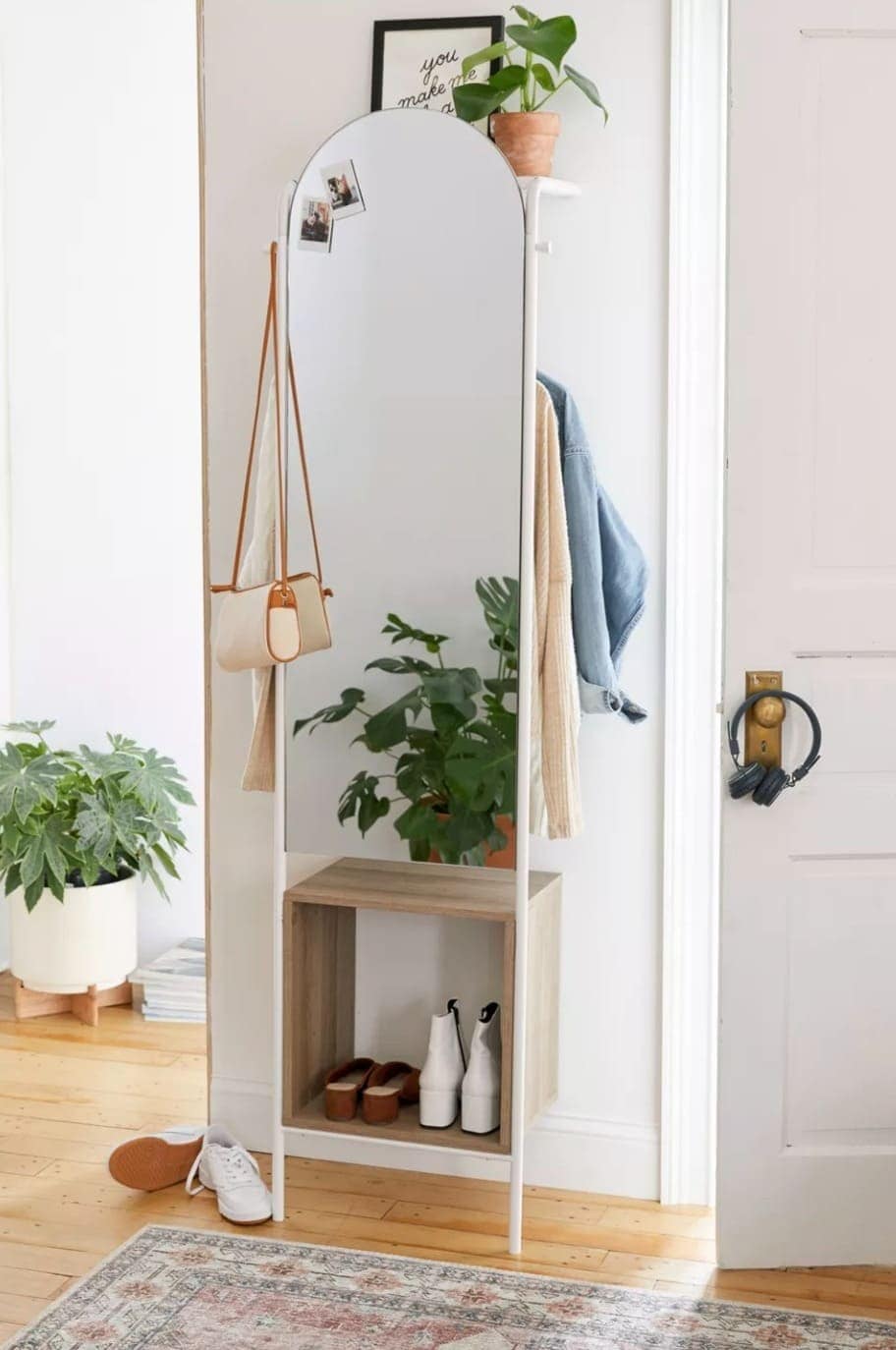 Entryway Mirror With Storage