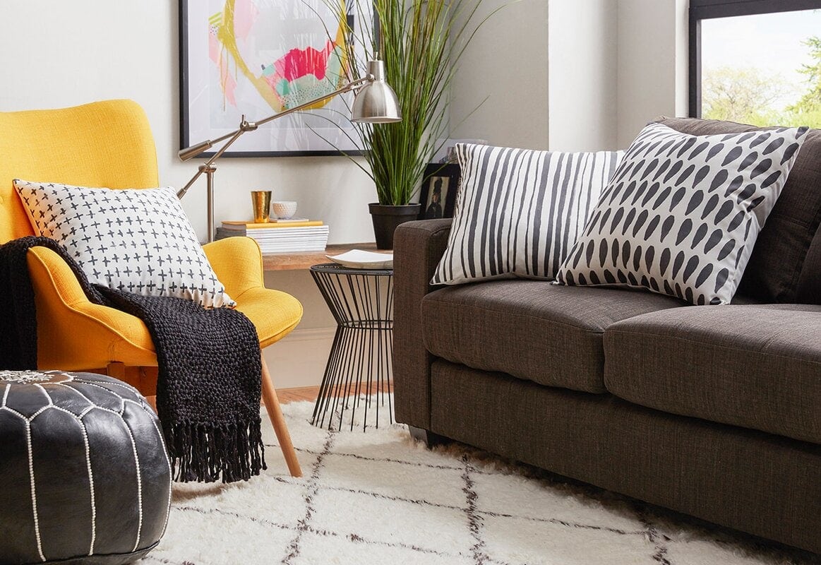 Grey couch with blue accent online chairs