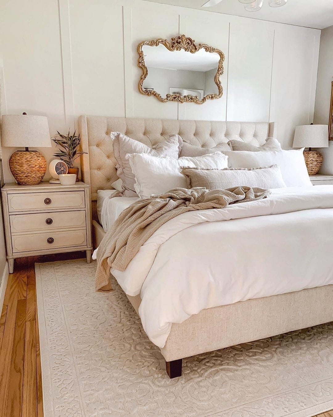 20 Neutral Beige Bedroom Decor Ideas
