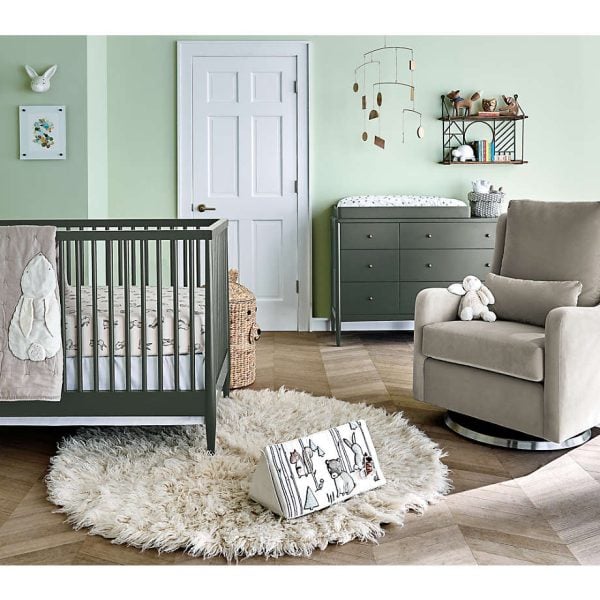 What Color Dresser Goes With a Grey Bed? 7 Ideas