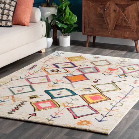 Try a Bright Moroccan Rug