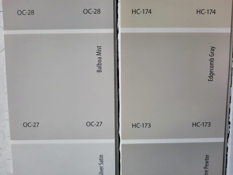 Benjamin Moore Balboa Mist Paint Color Review   10 Balboa Mist Vs Edgewood Gray 800x600 