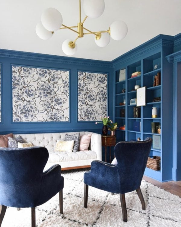 What Color Furniture Goes with Blue Walls? 13 Ideas