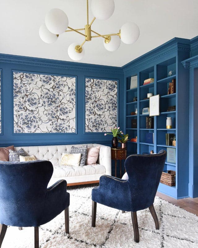 Try a Blue and White Color Scheme