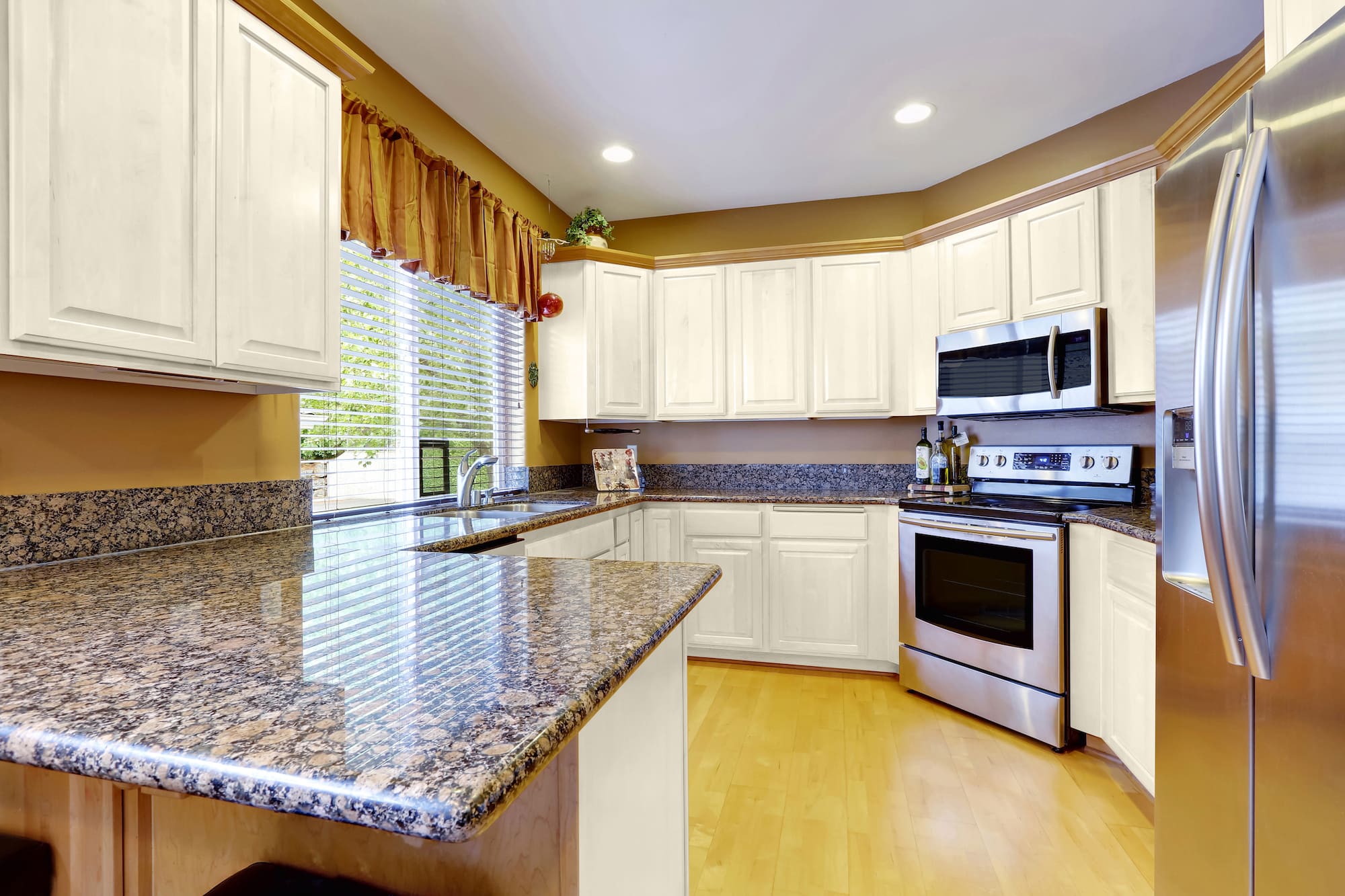 what-color-cabinets-go-with-brown-granite-countertops