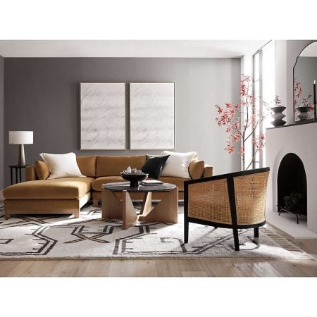 What Color Accent Chair Goes with a Brown Leather Sofa? 10 Ideas