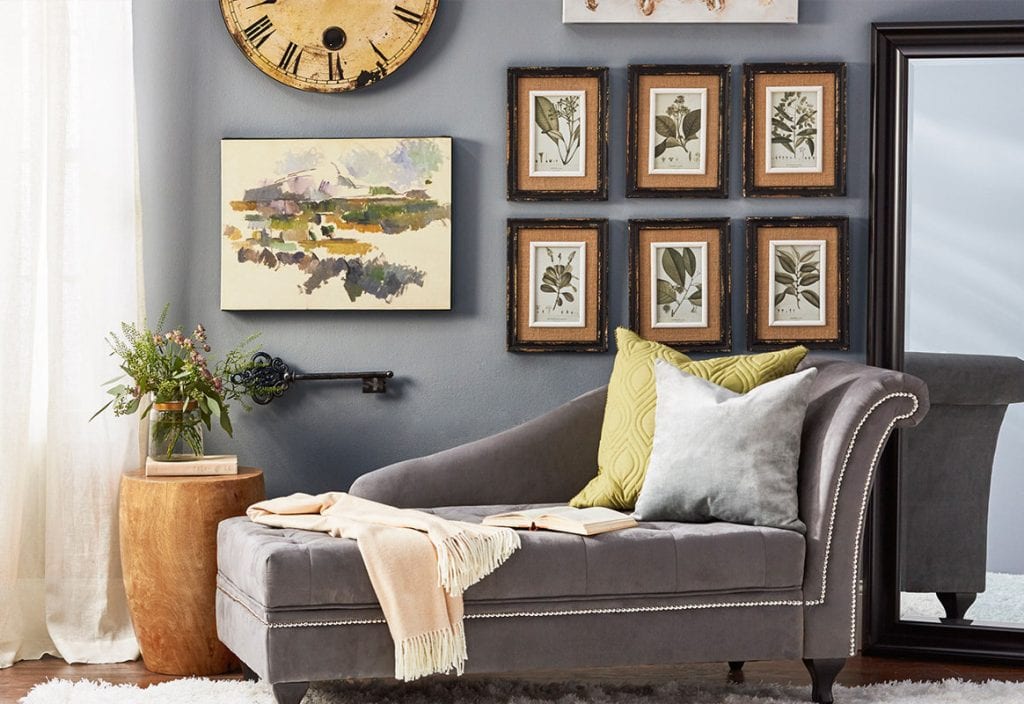 Decorating Around a Wall Clock - 10 Clever Ideas