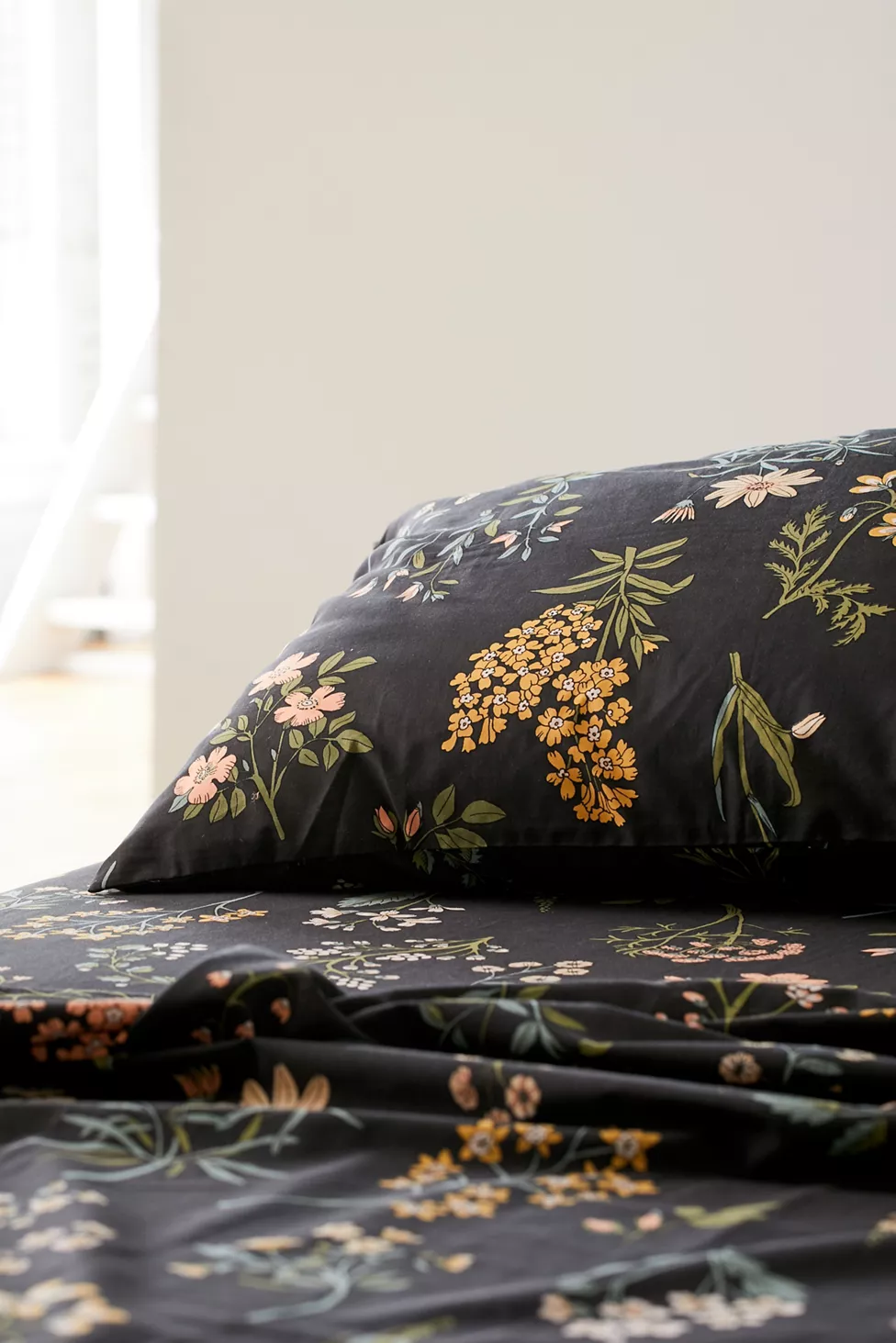 Charcoal Floral Sheet