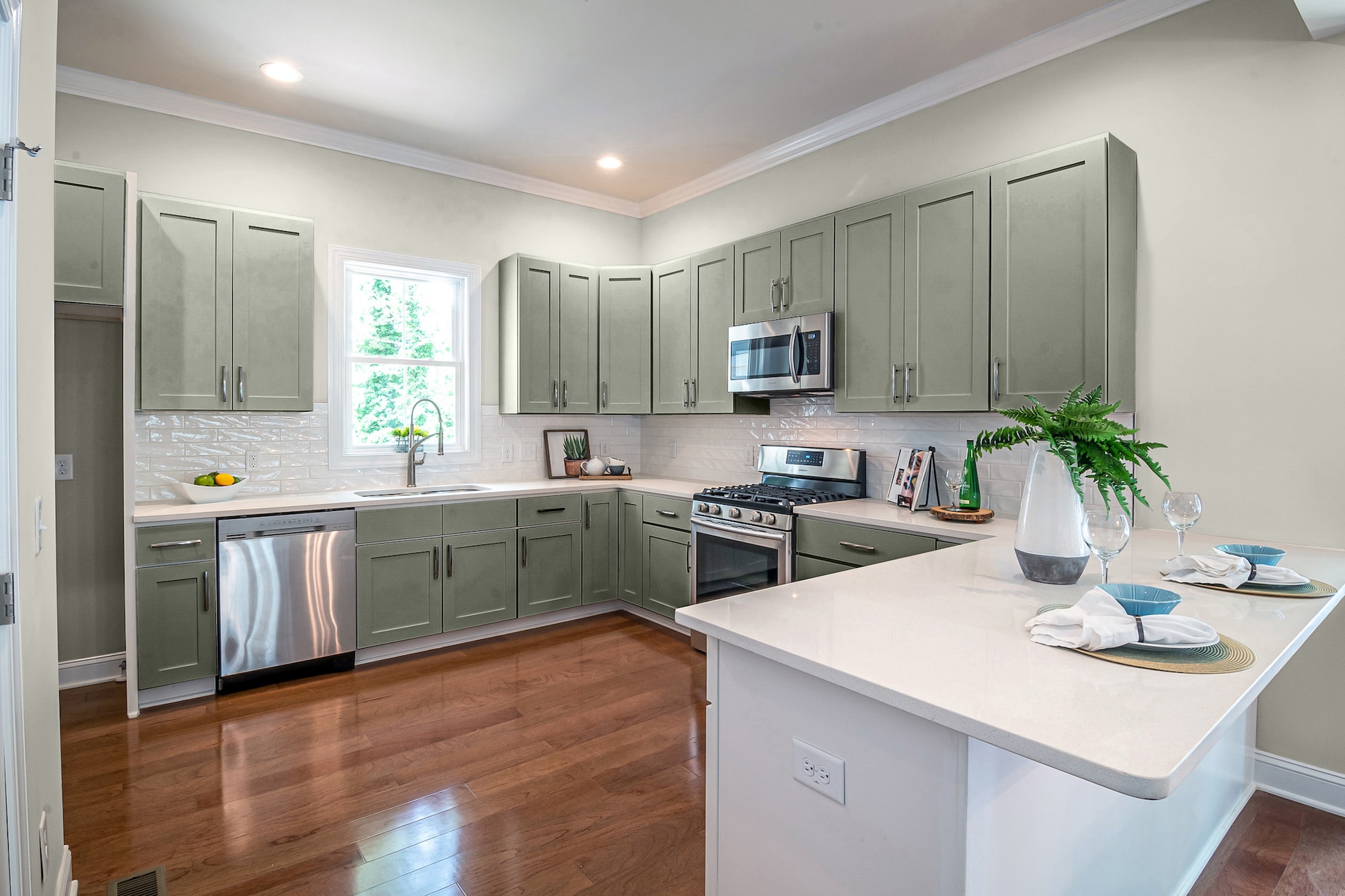 What Color Cabinets Go Well With Gray Walls Homeminimalisite Com