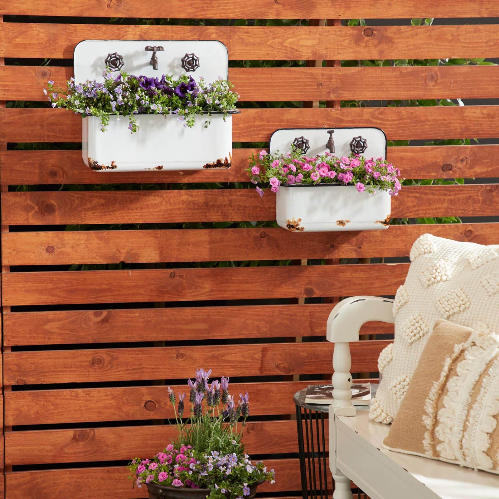 For Farmhouse Style, Try These Iron Wall Planters