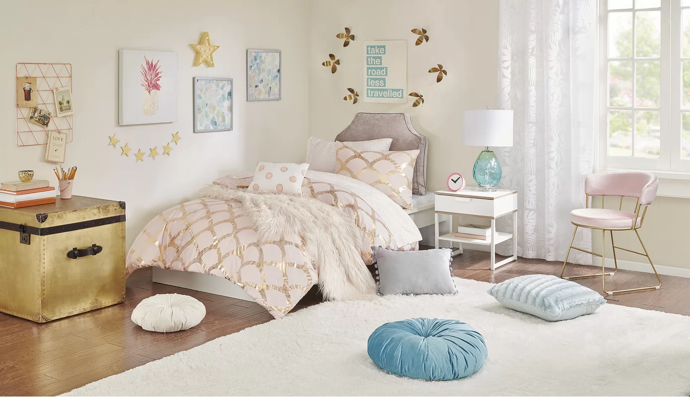 Kids’ Pink and Blue Bedroom